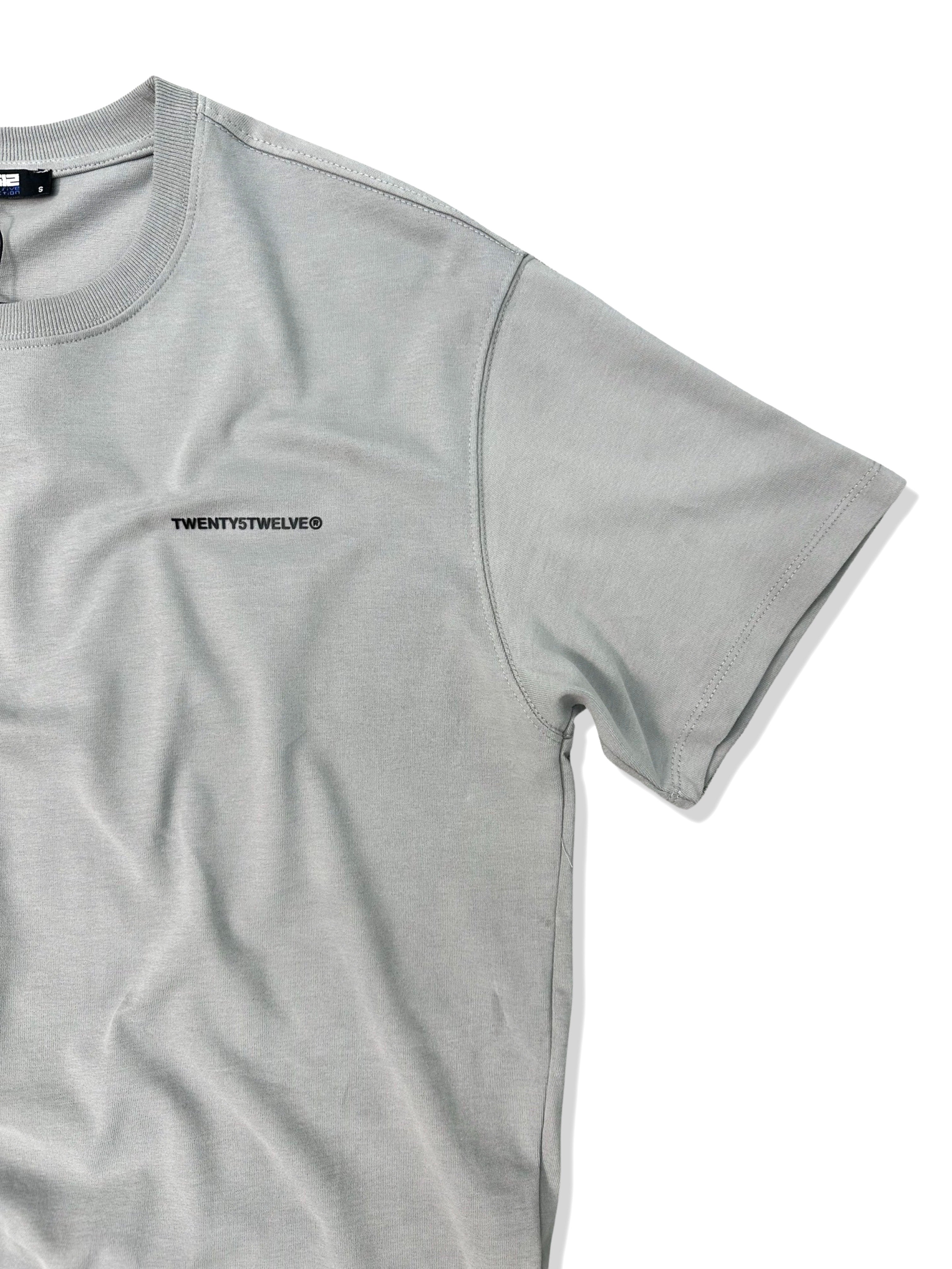 MT1824 - Oysho Kumaş Regular Kalıp Gögüs Yazılı T-Shirt