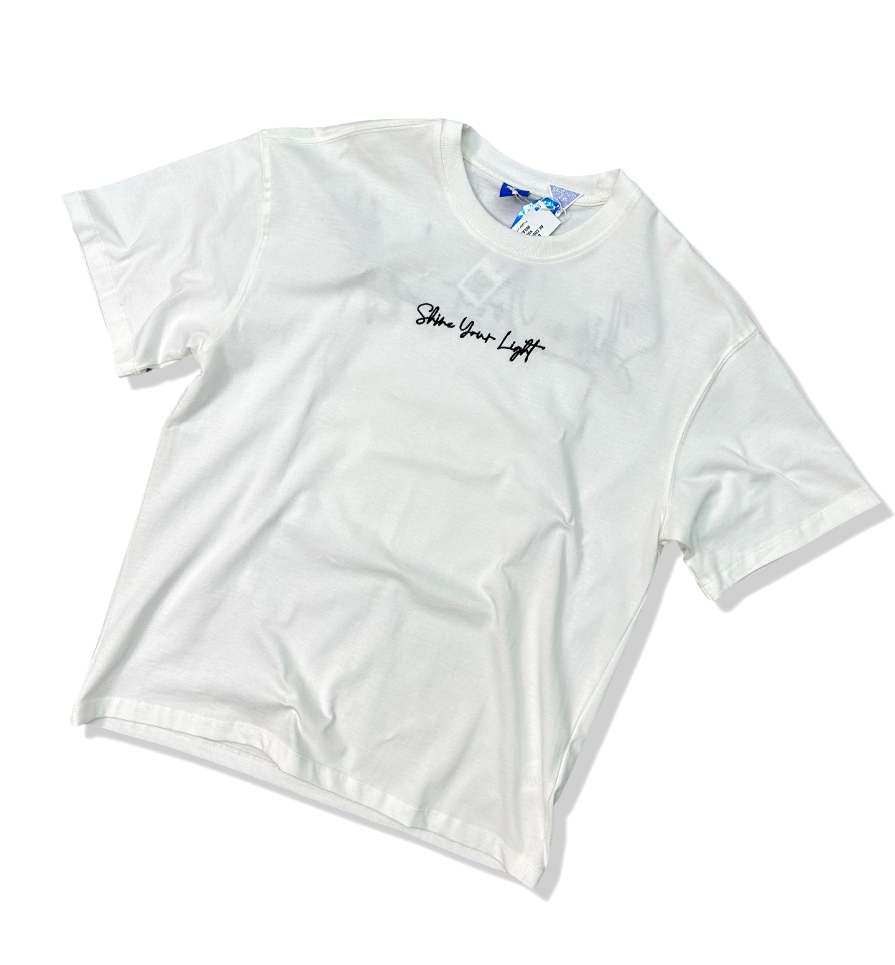 MT1826 - Sırt Art Desenli Peach Baskılı Nakışlı T-Shirt