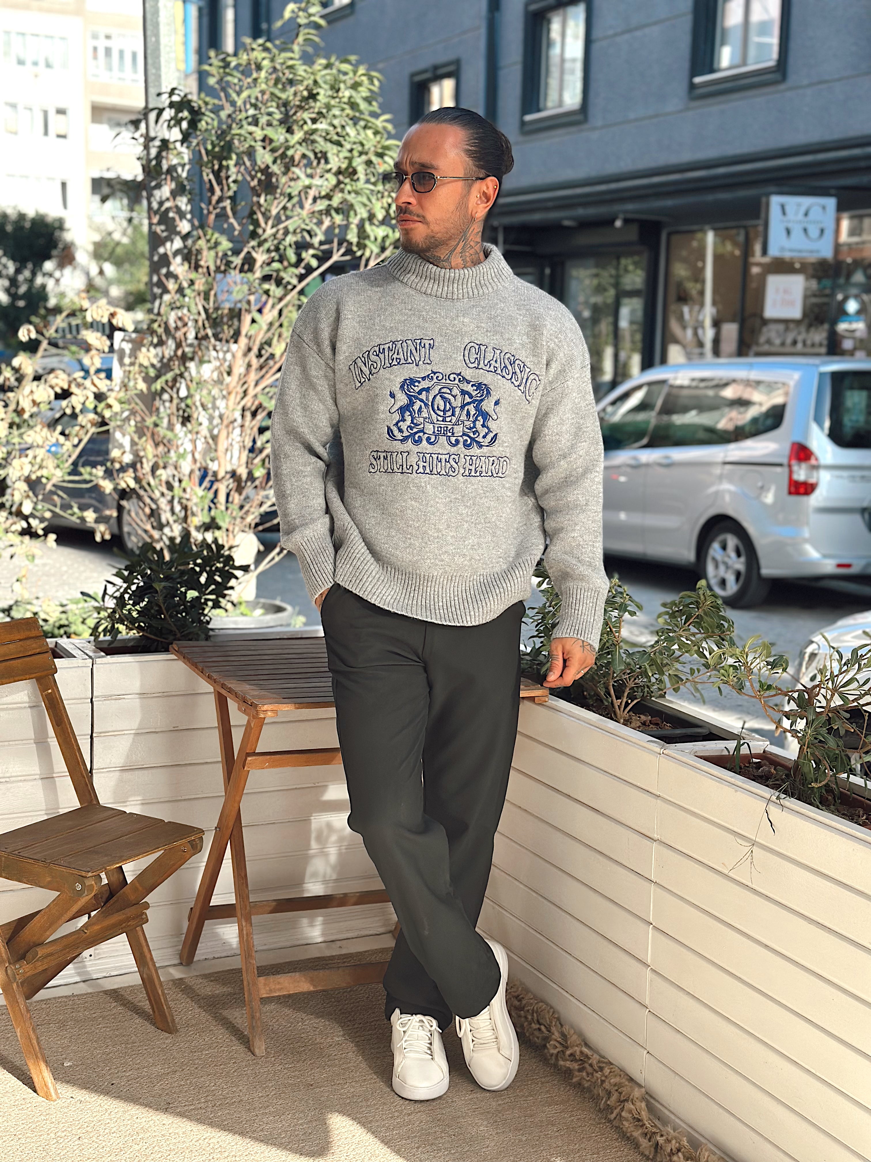MS4007 - Yarım Balıkçı Önü Nakışlı Yazılı Sweatshirt gri