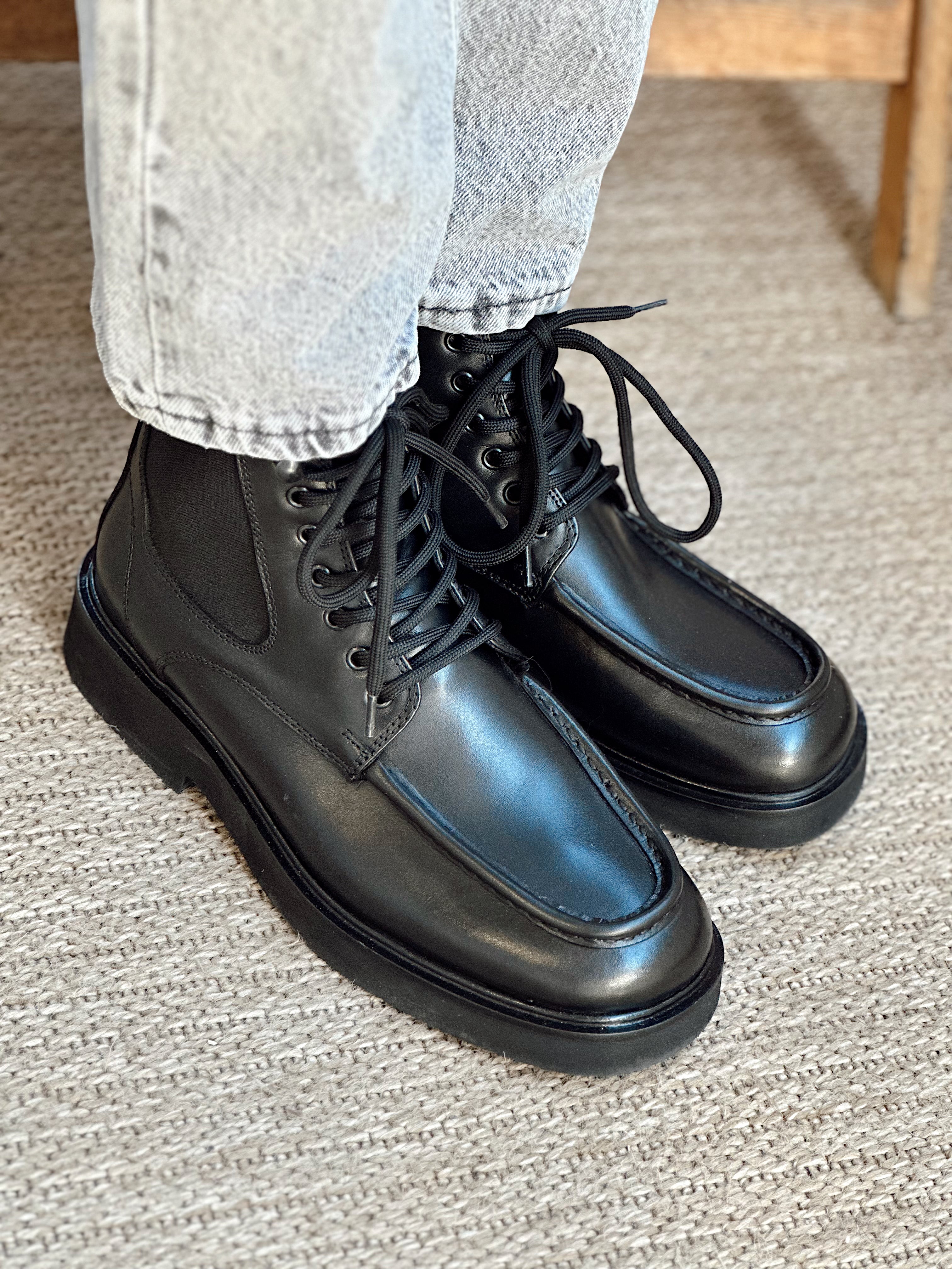 MA4035 - %100 Deri Fermuarlı Yüksek Taban Postal siyah