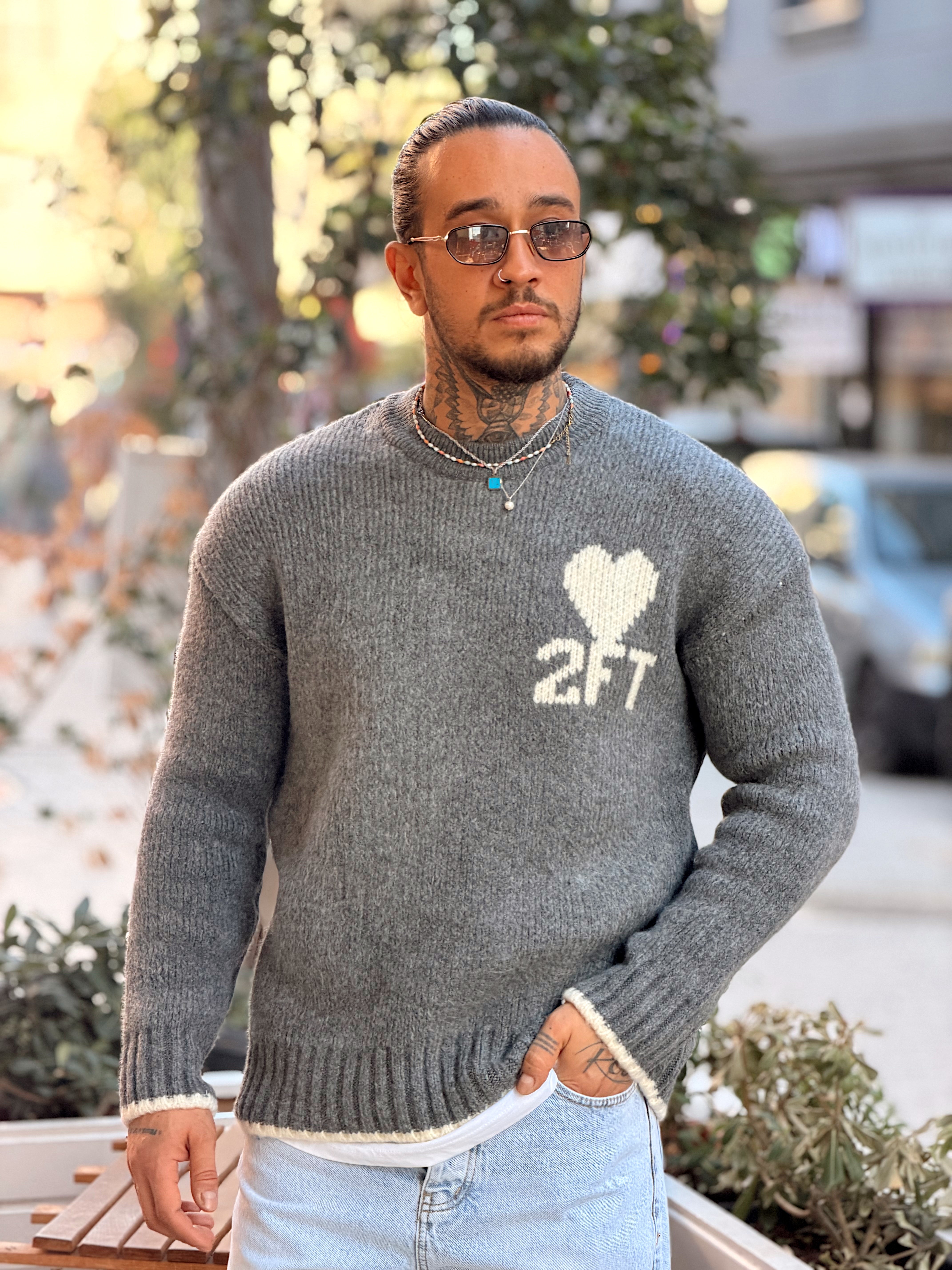 MS4106 - Göğüs Baskılı Örme Triko Kazak gri