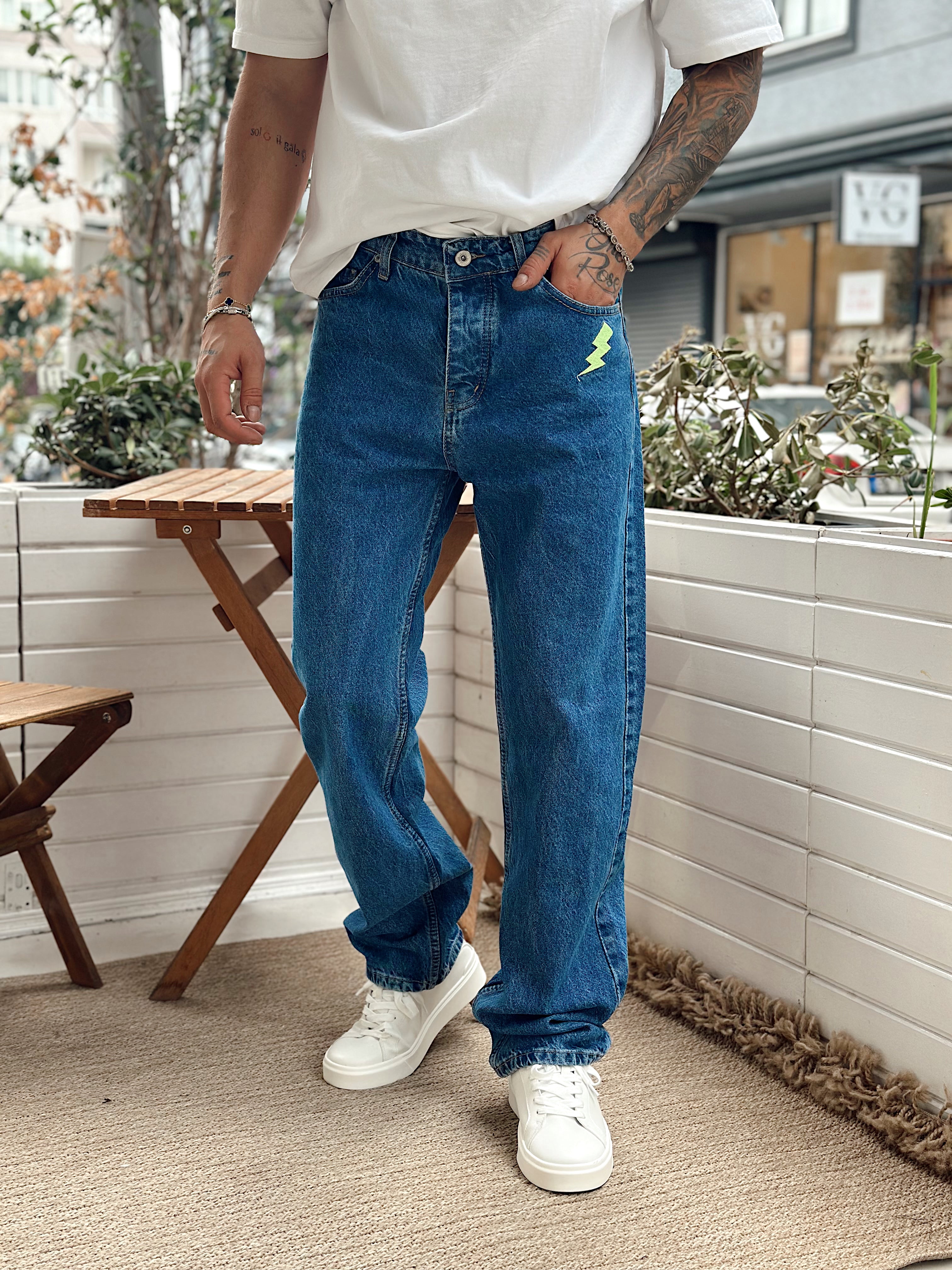 MP4097 - Şimşek Nakış Detaylı Regular Kot Pantolon Mavi