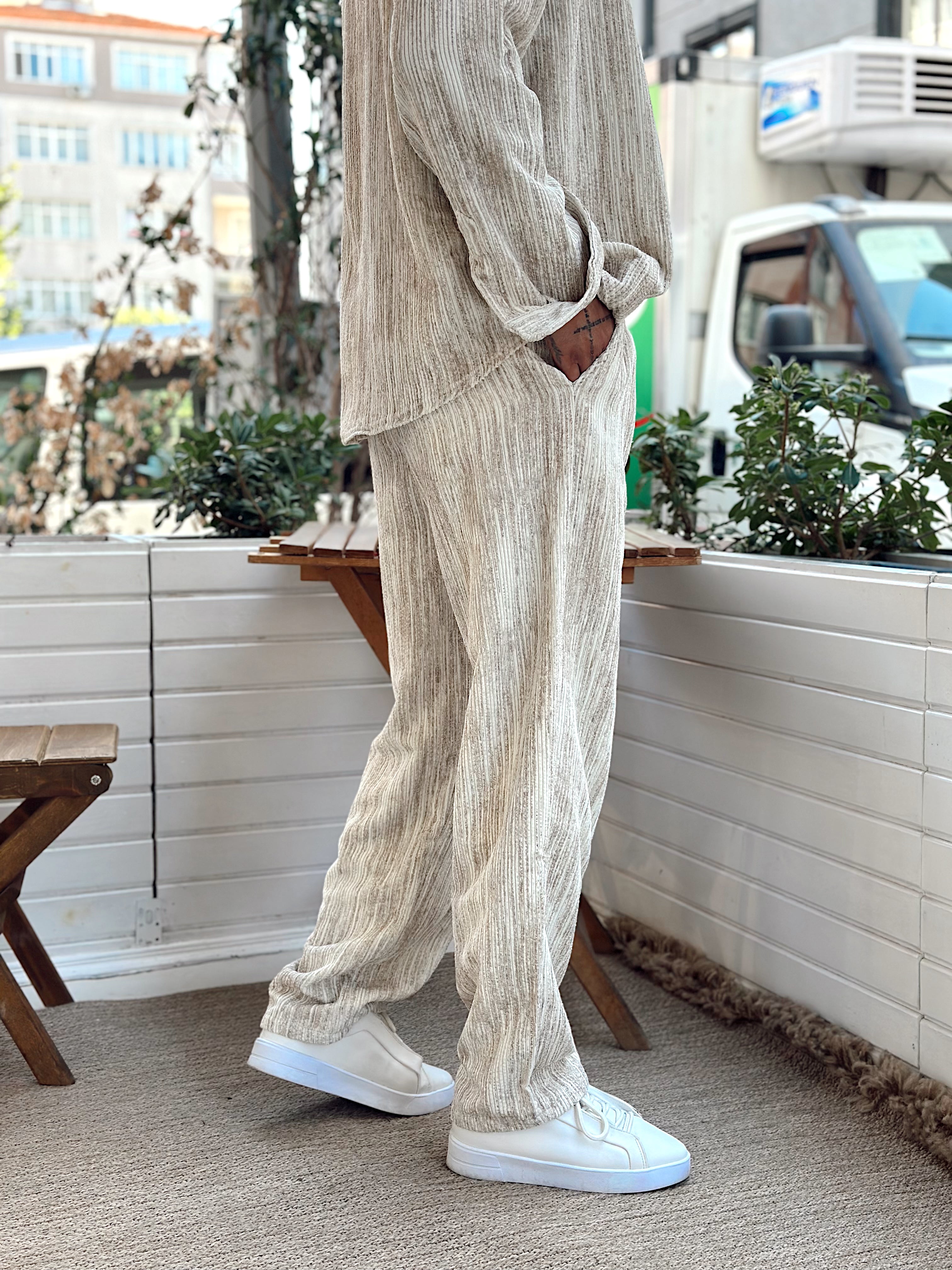 MT4010 - Efektli Oversize Kadife Alt-Üst Takım krem