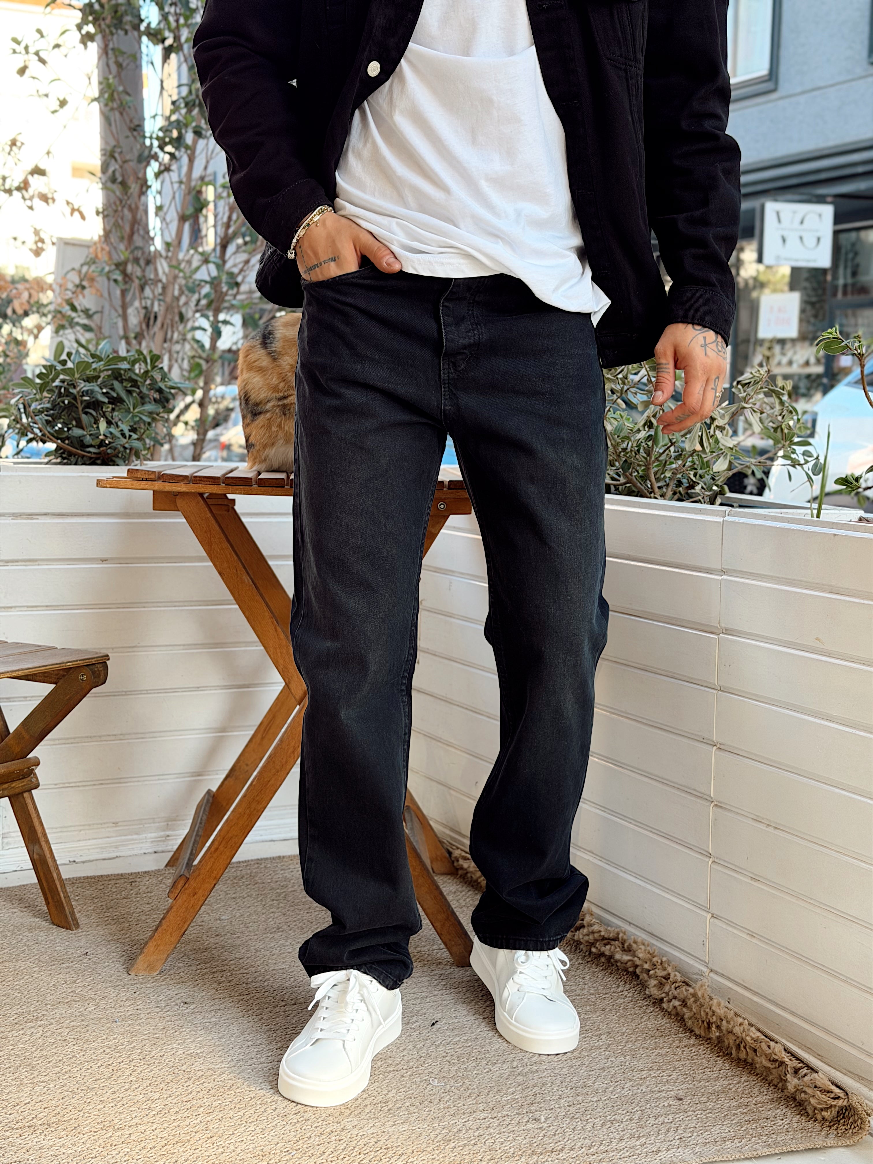 MP4104 - W11 Regular Kalıp Siyah Yıkamalı Kot Pantolon