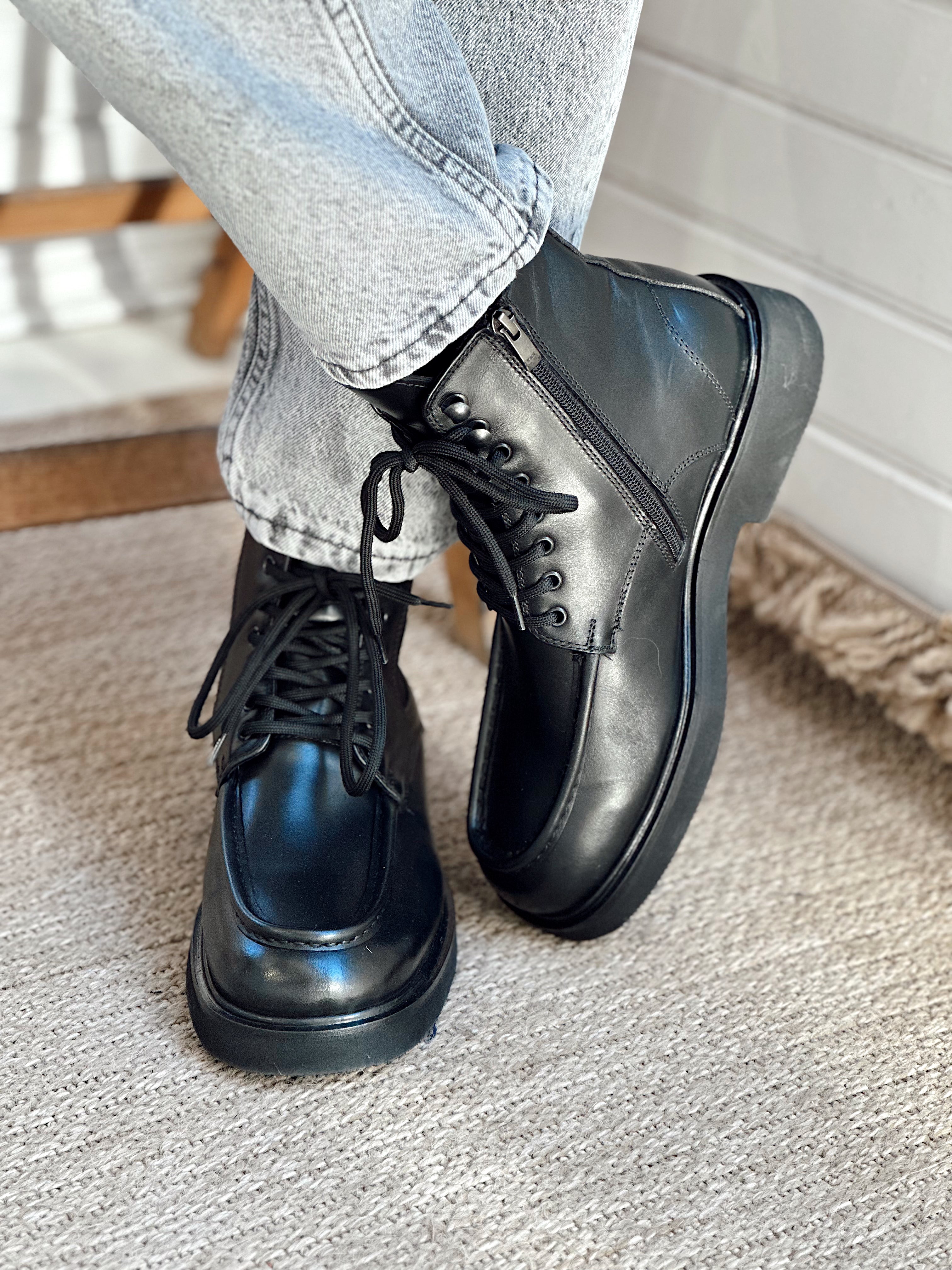 MA4035 - %100 Deri Fermuarlı Yüksek Taban Postal siyah