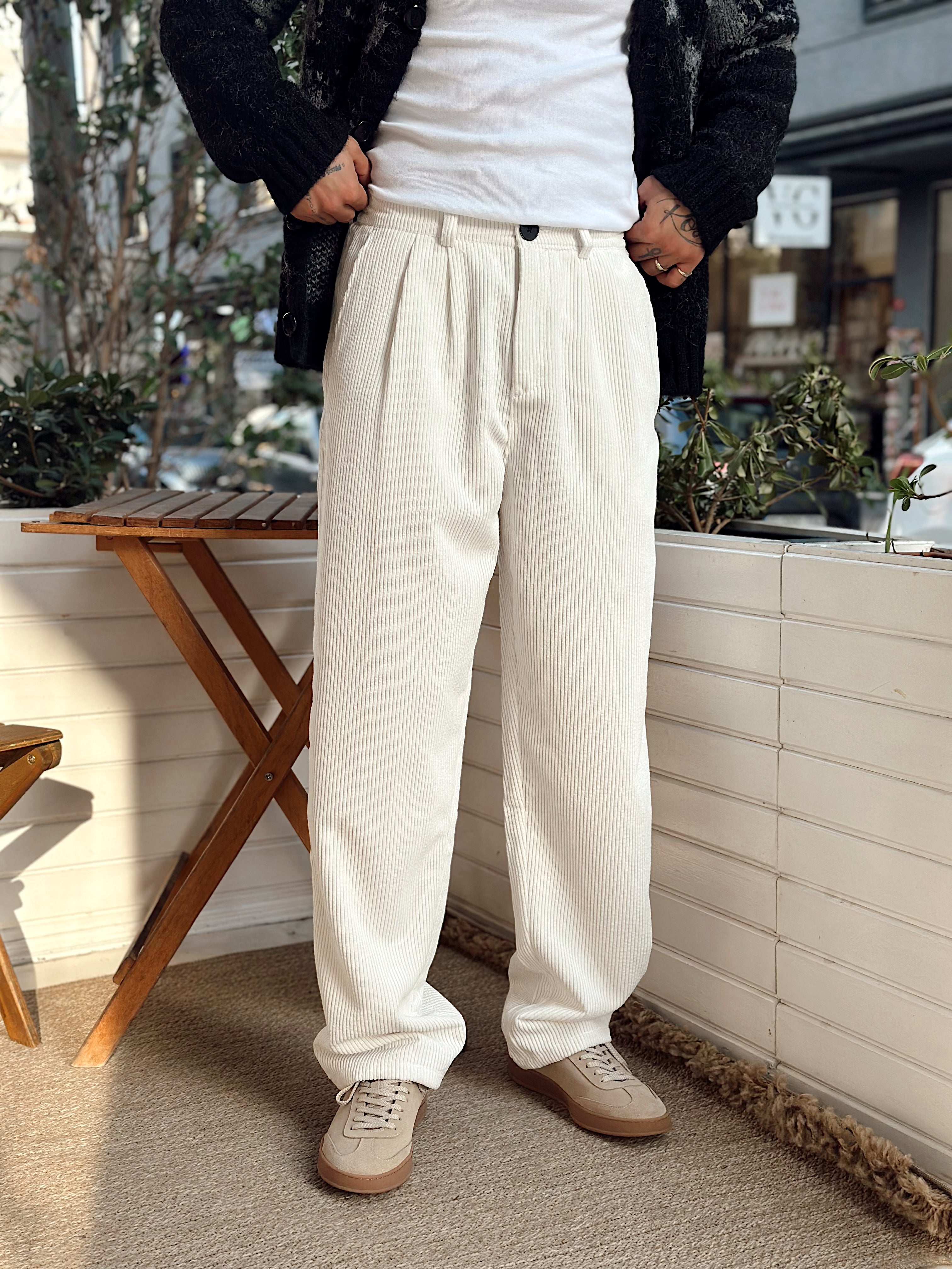 MP4032 - Pileli Baggy Kadife Pantolon beyaz