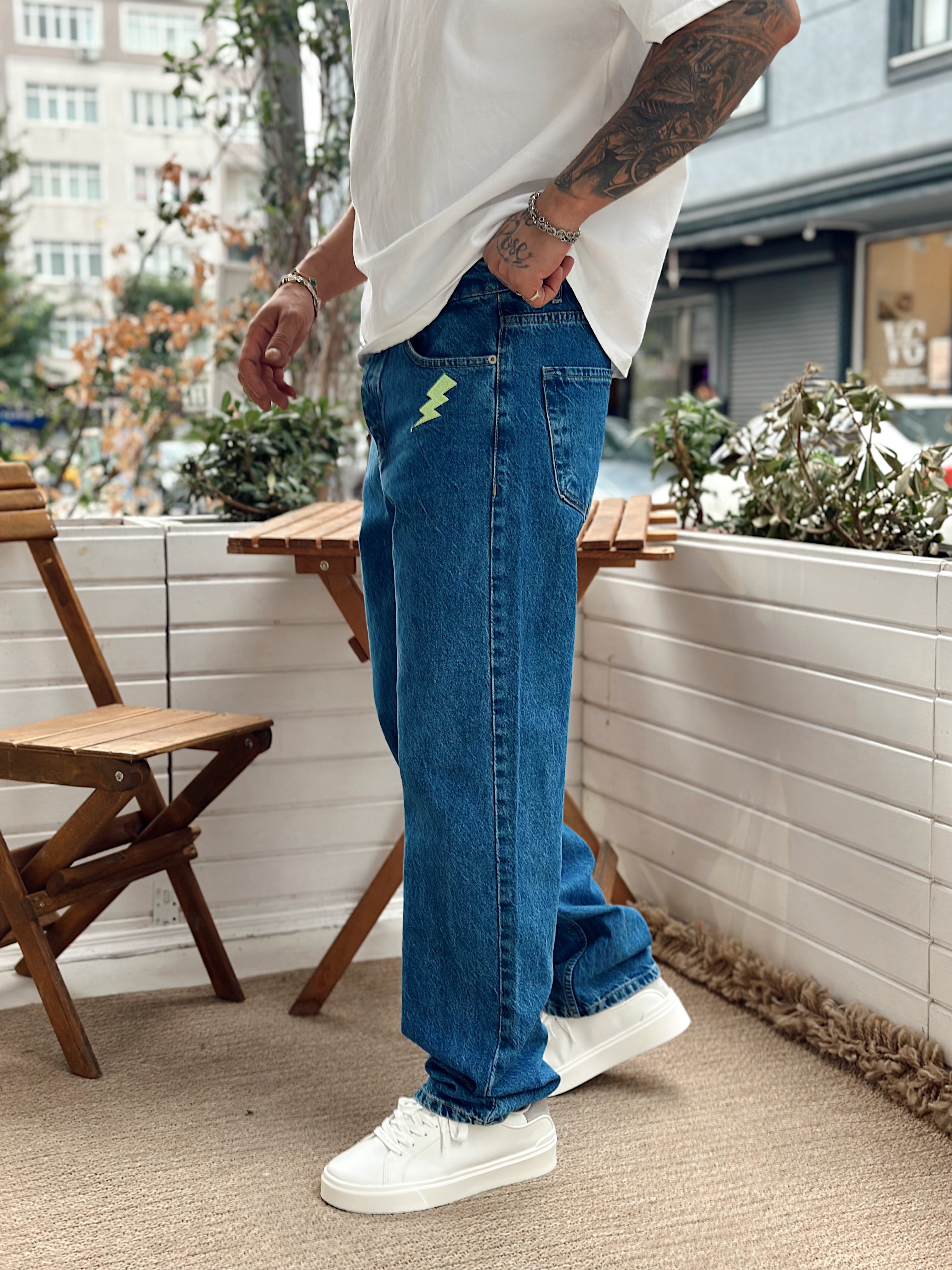 MP4097 - Şimşek Nakış Detaylı Regular Kot Pantolon Mavi