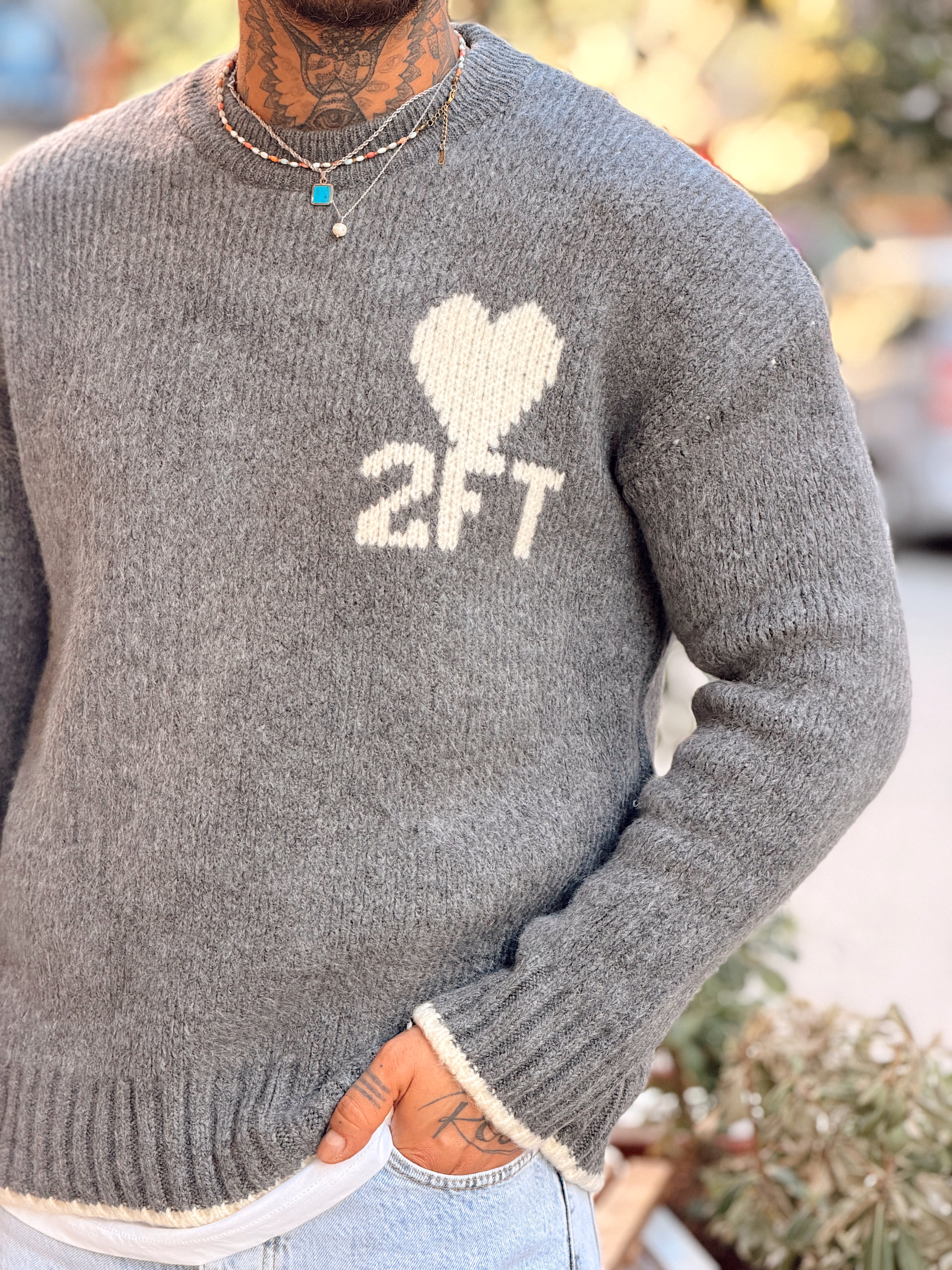 MS4106 - Göğüs Baskılı Örme Triko Kazak gri