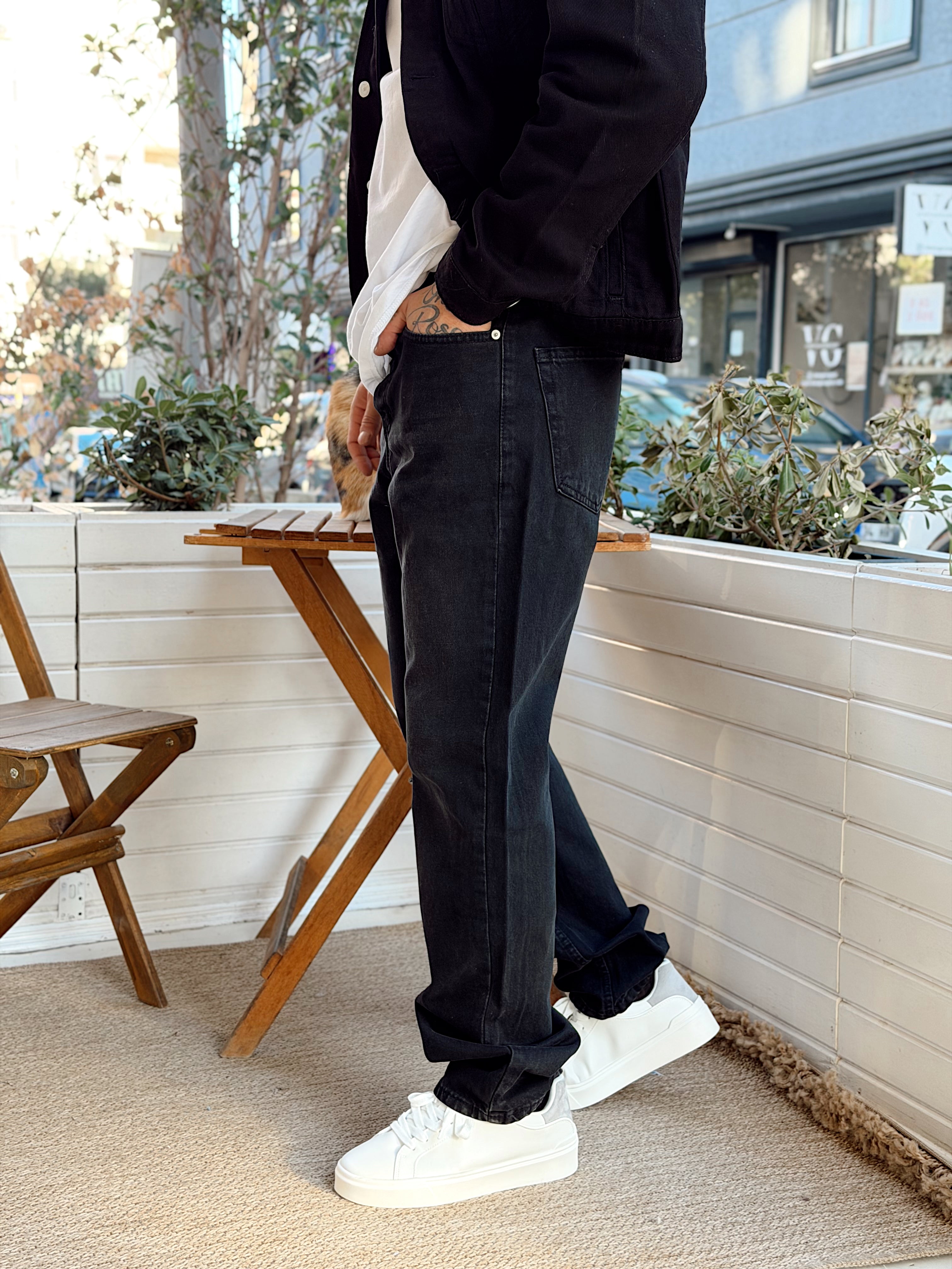 MP4104 - W11 Regular Kalıp Siyah Yıkamalı Kot Pantolon