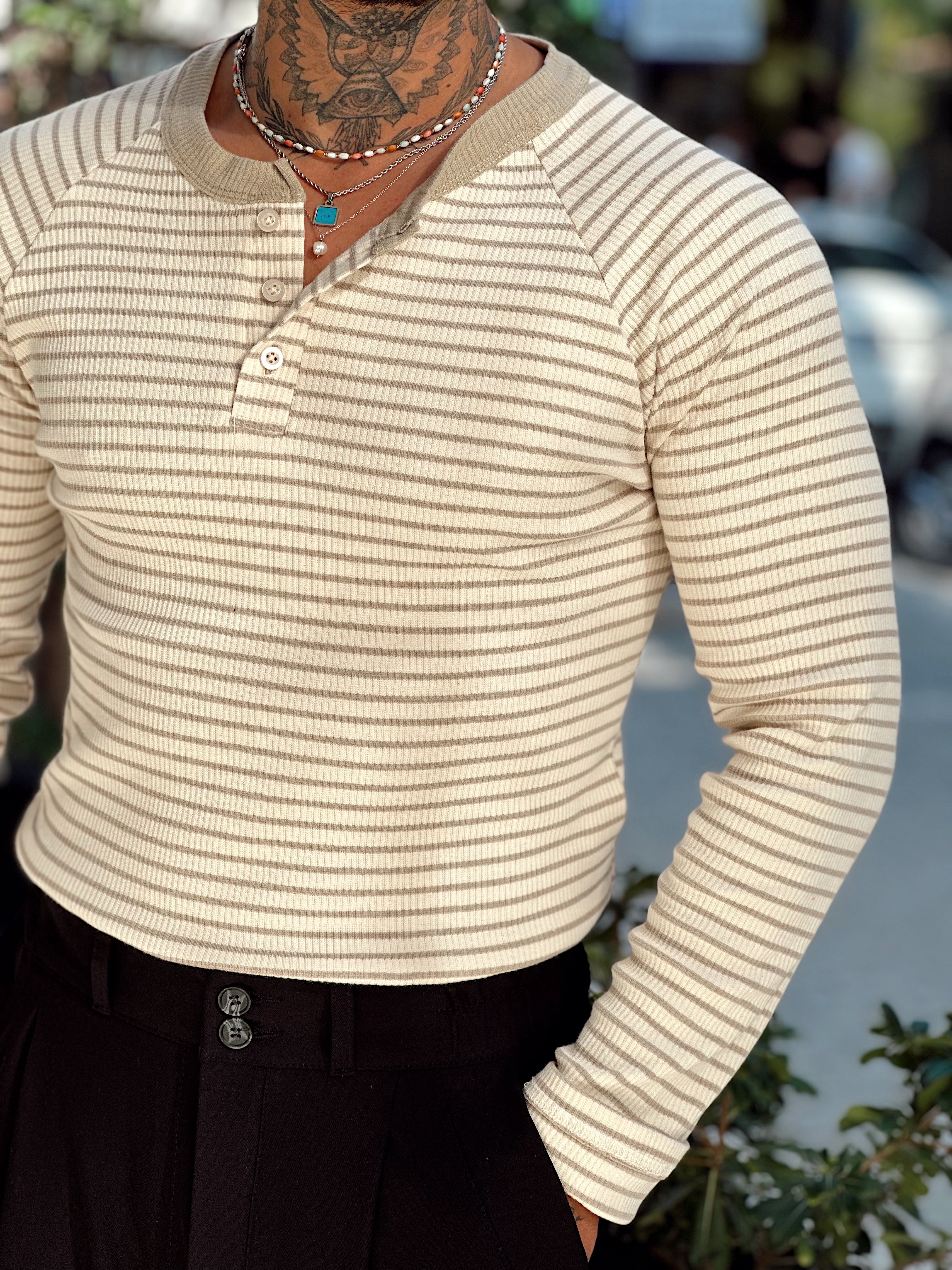 MS4047 - Çizgili Yaka Düğmeli  Sweatshirt Ekru-Bej